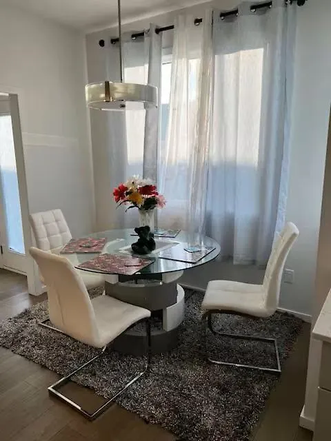 Bedroom In Southwest A Edmonton Canada